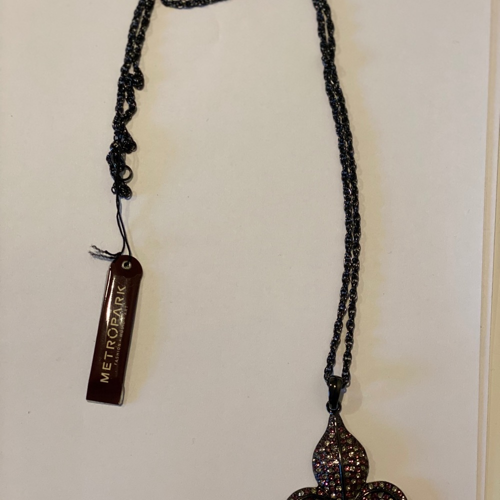 Necklace - Picture 3 of 3